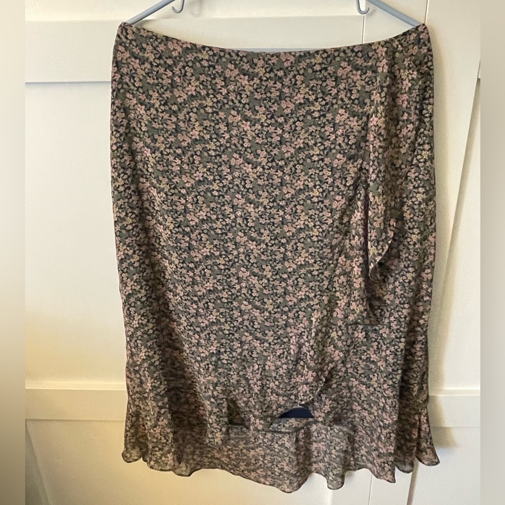 NWT DR2 floral skirt, XL
